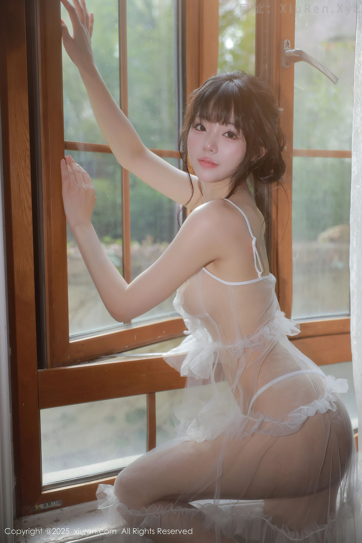 图片[2]-[XiuRen秀人网]No.10799_模特佘贝拉Bella性感连衣长裙露白色情趣内衣秀完美身材诱惑写真73P-秀人网 - XiuRen.Space